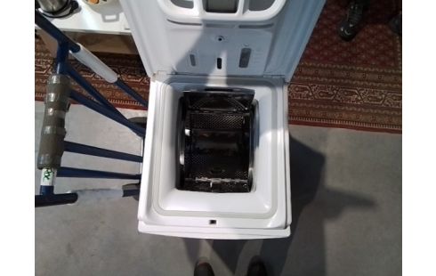 MACHINE A LAVER WHIRPOOL 6KG 6000TR/MIN EN L’ETAT