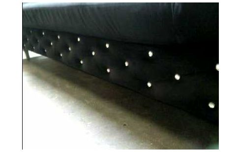 SCHLAF-SOFA SCHWARZ MIT STRASS-STEINEN