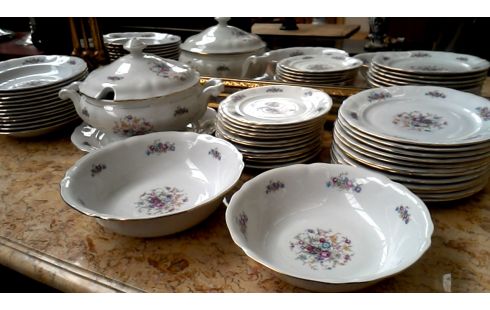 SERVIES TSJECHIE