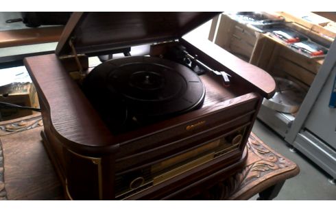 RADIO PLATENSPELER RETRO ROADSTAR