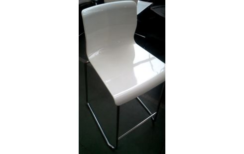 TABURETE DE BAR IKEA LA UNIDAD CROMO BLANCA PVC