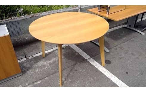 TABLE RONDE