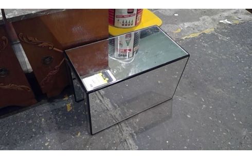 TABLE D'APPOINT 