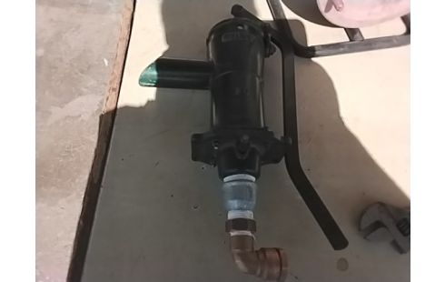 POMPE A EAU MANUELLE