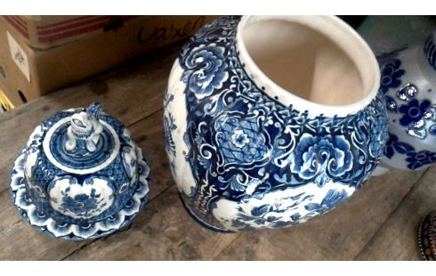 DEKSELVAAS DELFTS WIT BLAUW
