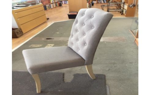 CHAISE DOSSIER CAPITONNÉ GRIS