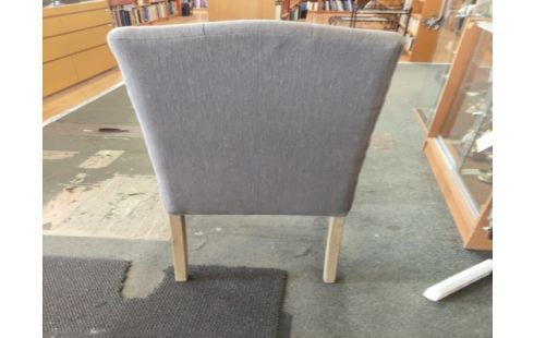 CHAISE DOSSIER CAPITONNÉ GRIS