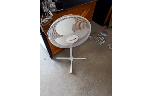 VENTILATEUR SUR PIED