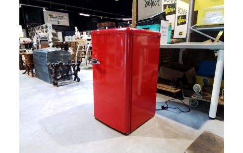 REFRIGERATEUR PM ROUGE