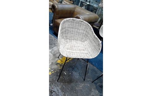 CHAISE EN ROTIN
