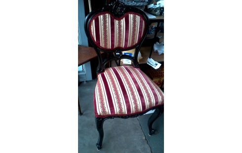 SILLA ESTILO LUIS XV ROJO CRUDO TERCIOPELO