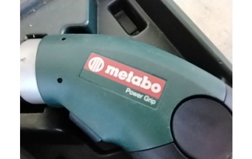 VISSEUSE ELECTRIQUE LAMPE COFFRET METABO