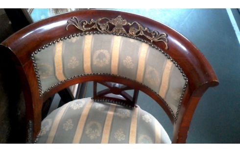 STOEL EMPIRE HOUT STOF