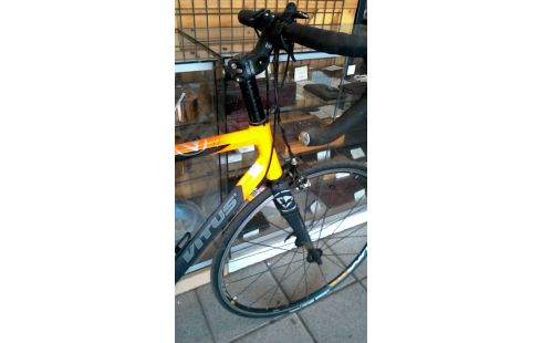 BICICLETA DE CARRERA VITUS