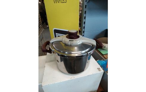 COCOTTE MINUTE CLIPSO 8 LITRES