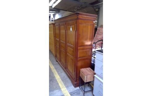 GARDE ROBES MERISIER STYLE LOUIS PHILIPPE