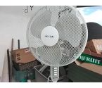 VENTILATEUR SUR PIED RÉGLABLE