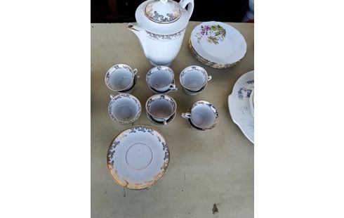 SERVICE A CAFE