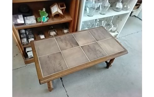 TABLE BASSE