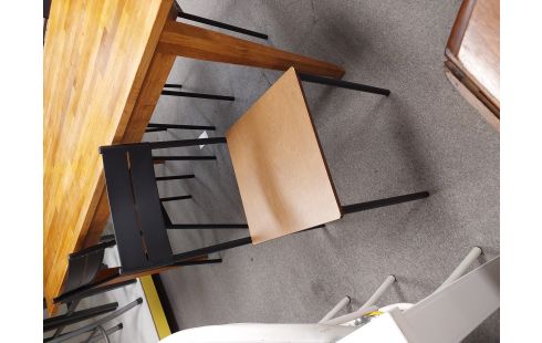 4 CHAISES MODERNE NOIR