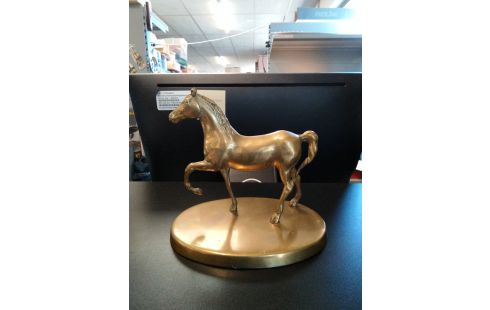 SCULPTURE CHEVAL LAITON