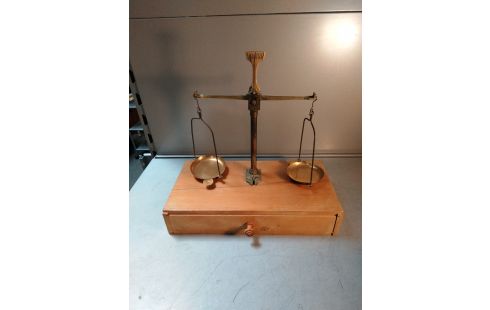 BALANCE TREBUCHET