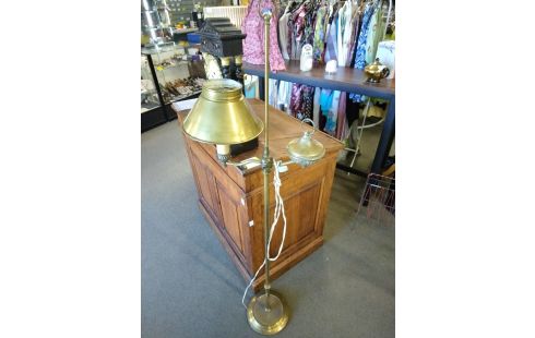 LAMPADAIRE LISEUSE