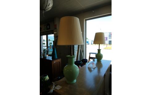 LAMPE VERTE ABAT JOUR PLISSÉ