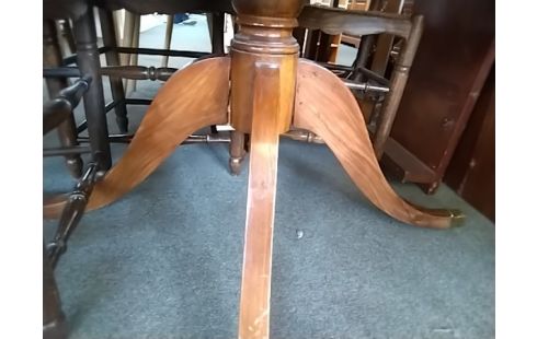 TABLE OCTOGONALE STYLE ANGLAIS PIED ABÎMÉ 3 ALLONGES