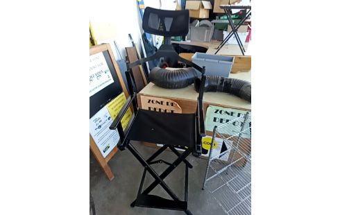 CHAISE