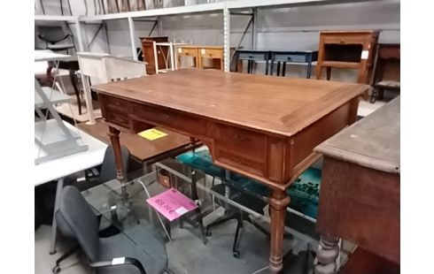 BUREAU ST LXVI + CLÉ