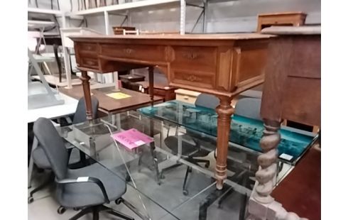 BUREAU ST LXVI + CLÉ