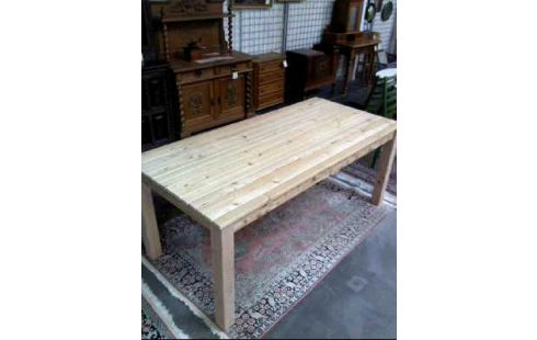 MESA DE JARDÍN