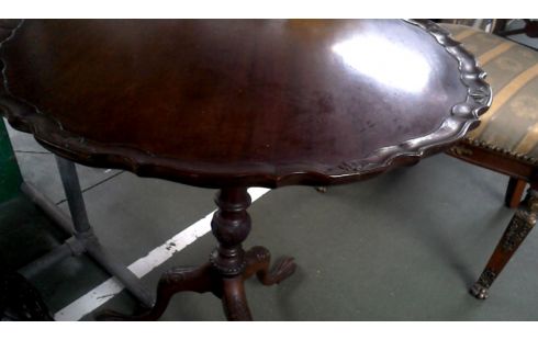 BIJZETTAFEL CHIPPENDALE