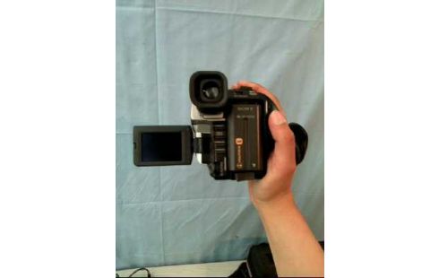 VIDEOKAMERA <SONY>