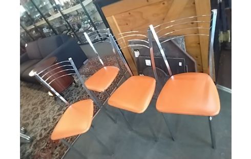 4 CHAISES ORANGES