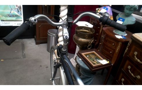 BICICLETA GRIS ALUMINIO