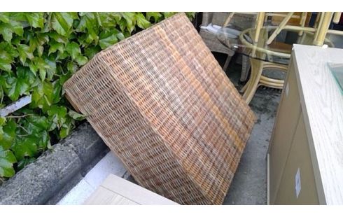 POEF, , LAGE TAFEL ROTAN