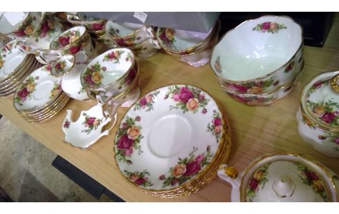 SERVICE A CAFE ET DESSERT ROYAL ALBERT