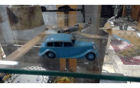 VOITURE DINKYTOY