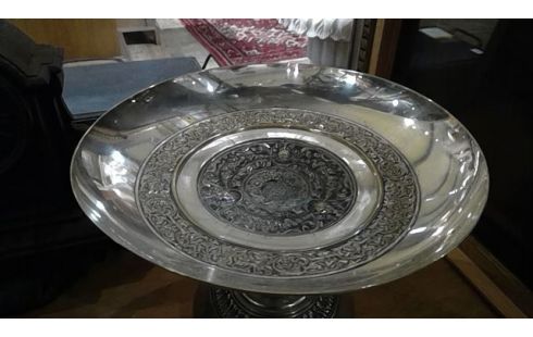 COUPE EN METAL ARGENTÉ NEO RENAISSANCE
