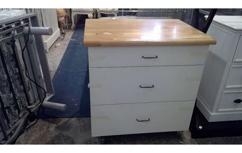 MEUBLE DE CUISINE SUR ROULETTES