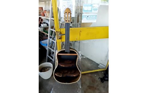 ETAGERE DECO GUITARE