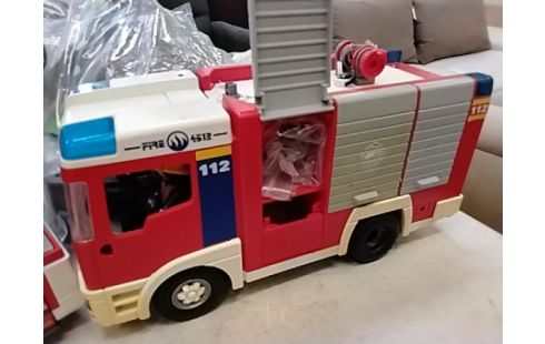 CAMION POMPIER PLAYMOBIL