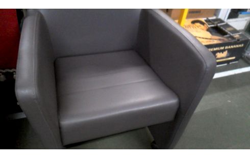 SILLÓN DE CUERO CLUB NEGRA IMITACIÓN CUERO, , MÓVIL
