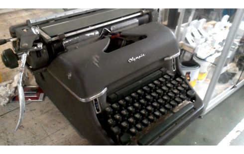DEKOARTIKEL OLYMPIA IM VINTAGE-STIL