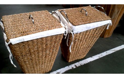 CORBEILLE A LINGE ROTIN L UNITE