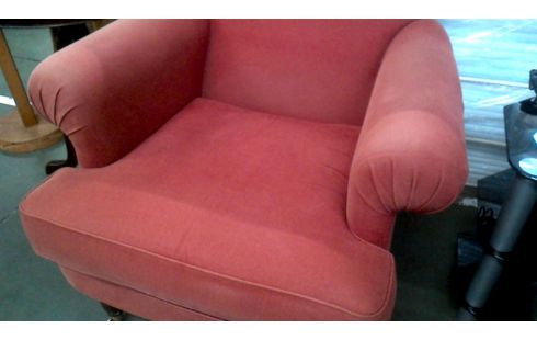 SILLÓN DE CUERO CLUB ROJO TEJIDO