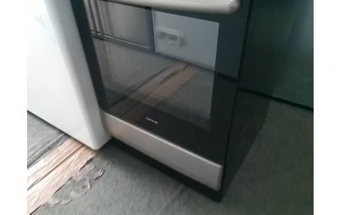 GAZINIERE ESSENTIEL B 4 FEUX GV