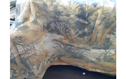 TAPISSERIE MOTIF FORET